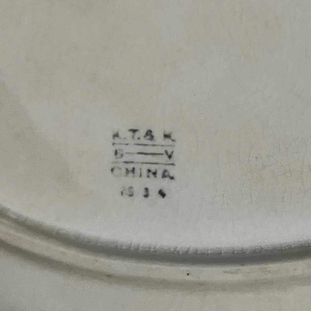 N/A this antique